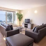 Sanny-grande B Sleeps 8 With Pool By Italian Apartment *