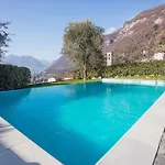 Apartment Sanny-grande B Sleeps 8 With Pool By Italian