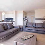 Sanny-grande B Sleeps 8 With Pool By Italian Ossuccio