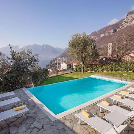 Sanny-grande B Sleeps 8 With Pool By Italian *
