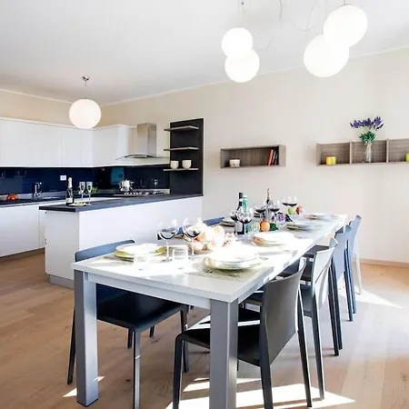 Sanny-grande B Sleeps 8 With Pool By Italian Appartement *