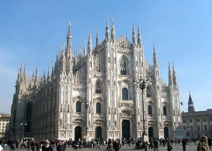 Sanny-grande B Sleeps 8 With Pool By Italian *