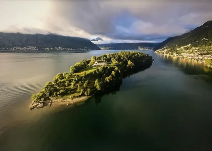 Sanny-grande B Sleeps 8 With Pool By Italian Apartment *