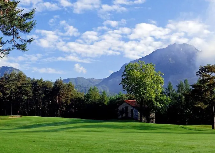 Sanny-grande B Sleeps 8 With Pool By Italian Ossuccio