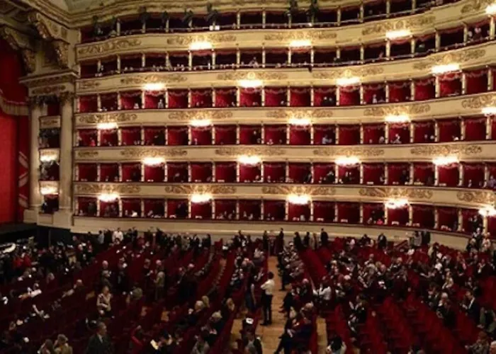 Sanny-grande B Sleeps 8 With Pool By Italian Apartment