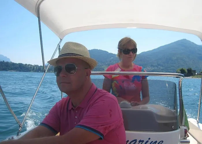 Sanny-grande B Sleeps 8 With Pool By Italian *