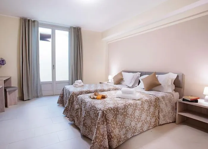 公寓 Sanny-grande B Sleeps 8 With Pool By Italian