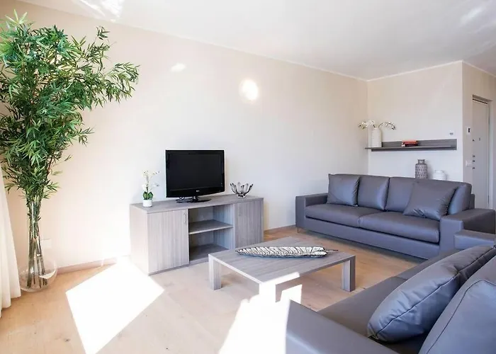 Sanny-grande B Sleeps 8 With Pool By Italian 公寓 欧苏西奥