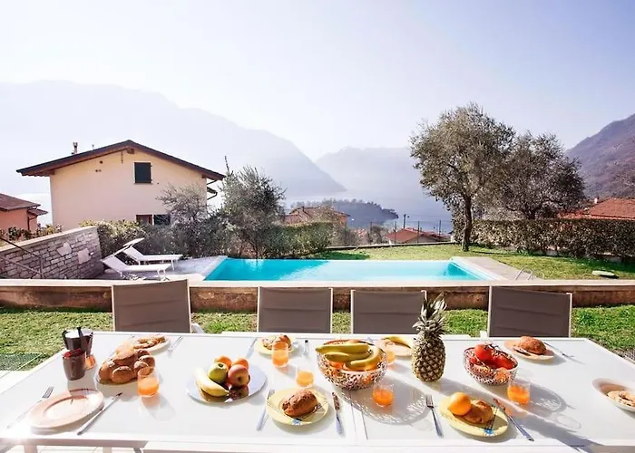 Διαμέρισμα Sanny-grande B Sleeps 8 With Pool By Italian